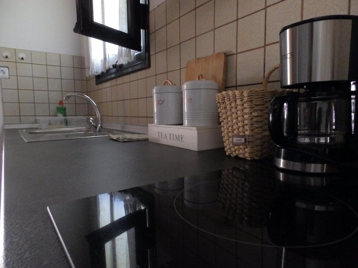 Genari Beach Apartments Levendokhórion Eksteriør billede